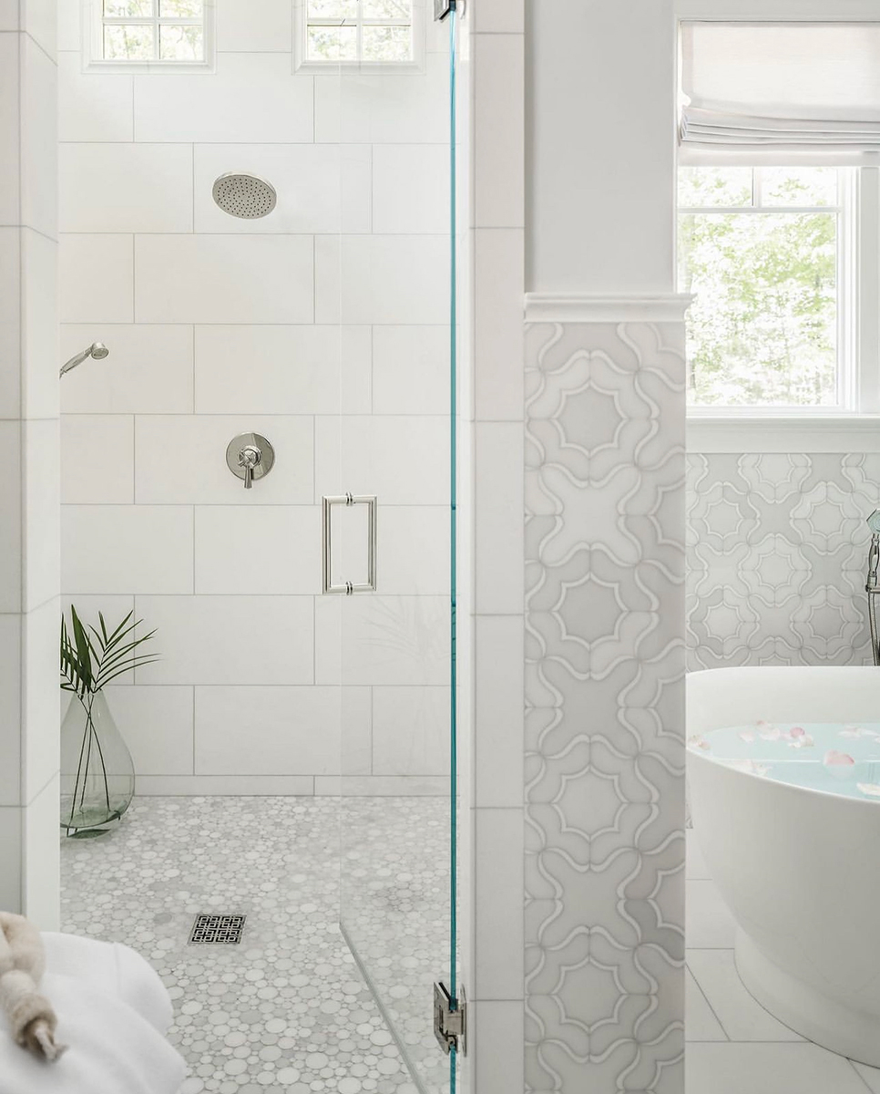 Gardenia White Silk, White Thassos Polished - Image 4